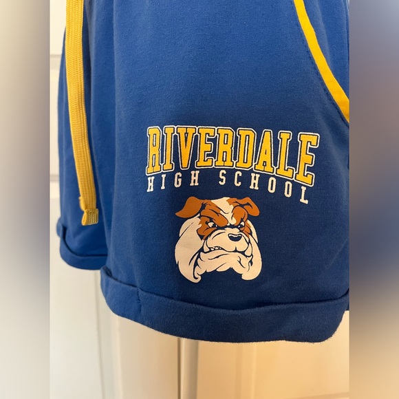 Hot Topic Riverdale Varsity Girls Cheer Soft Shorts Blue & Yellow - Picture 13 of 15